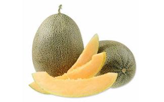 啤酒吃哈密瓜,夏日消暑新搭配的美食探索